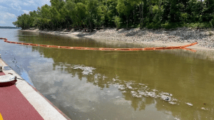 Over 3,400 gallons released in Mississippi River oil spill