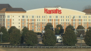 ‘We’re not prepared’: Hyde-Smith objects to abandoned Tunica hotel being used to house migrant youth